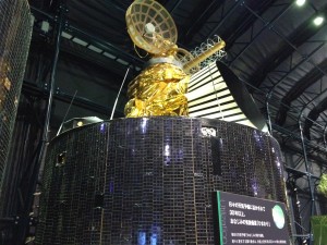 気象衛星ひまわり（実物）